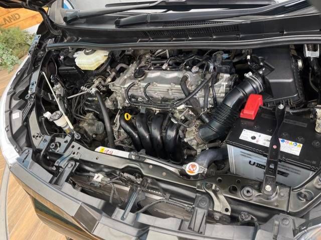Toyota VOXY 2018-11 186024-19