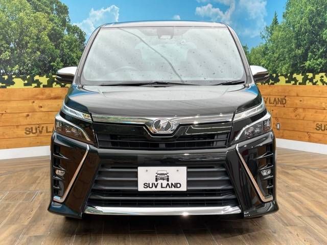 Toyota VOXY 2018-11 186024-15