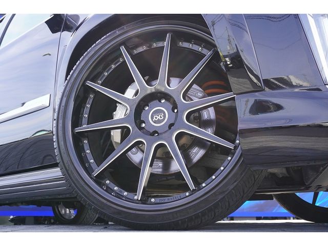 Cadillac ESCALADE 2018-02 2439-11