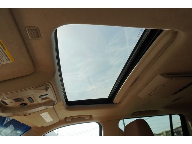 Cadillac ESCALADE 2018-02 2439-27