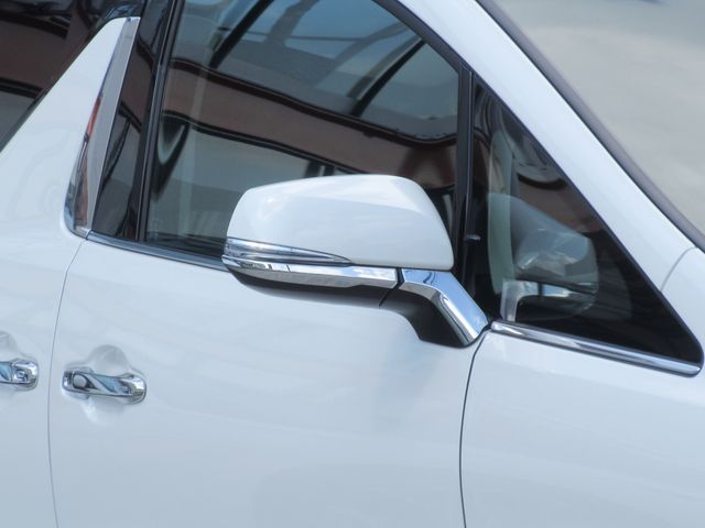 Toyota ALPHARD 2022-12 23528-9