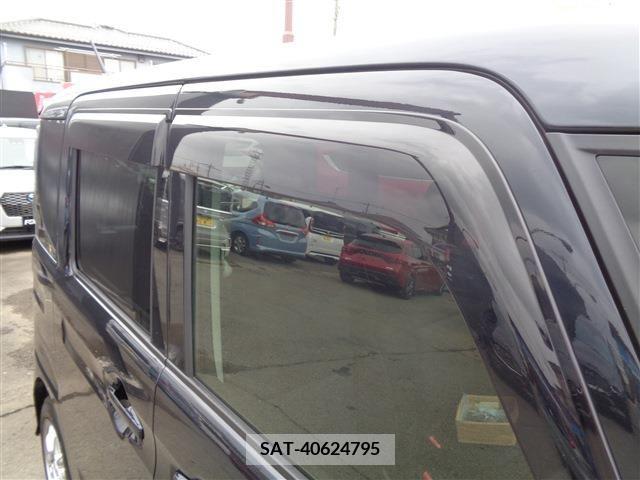 Suzuki SPACIA 2023-05 285831-6