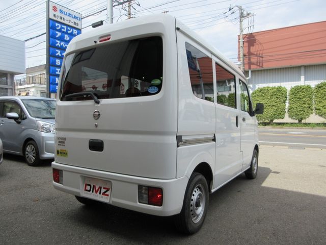 Nissan CLIPPER 2017-08 15730-5