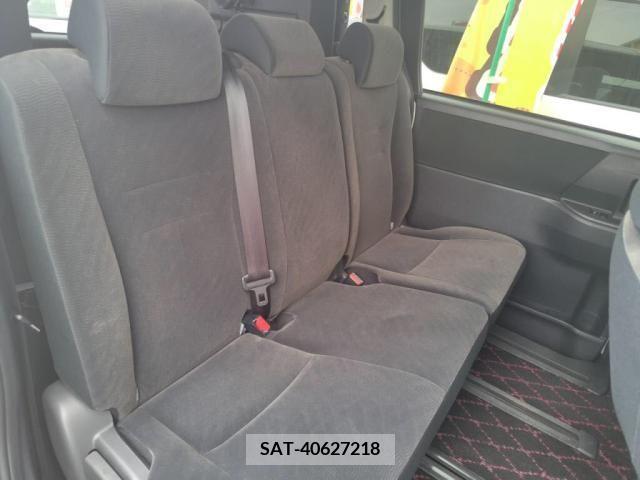 Toyota VOXY 2013-07 321377-21