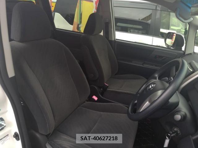 Toyota VOXY 2013-07 321377-20