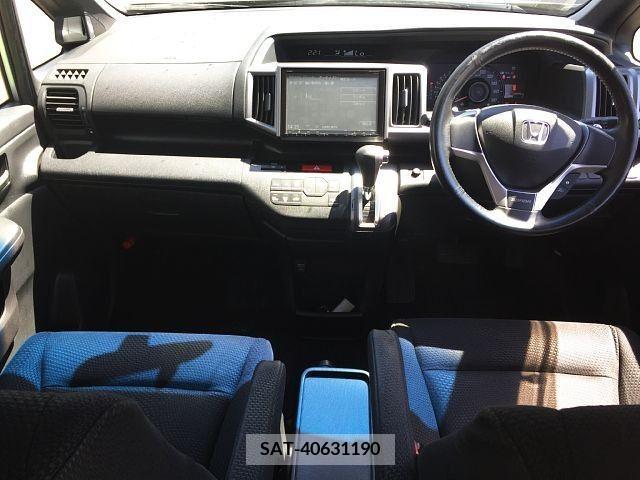 Honda e 2013-06 327368-1