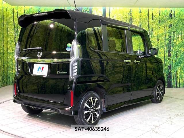 Honda N BOX CUSTOM 2018-03 306961-17