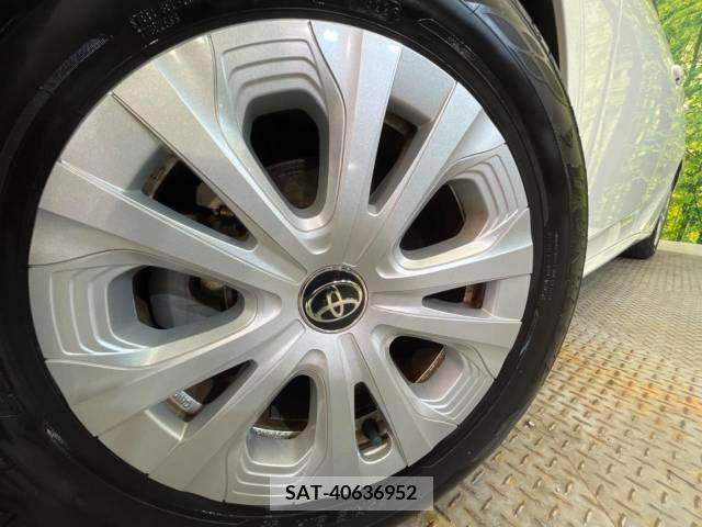 Toyota PRIUS 2019-07 342047-13