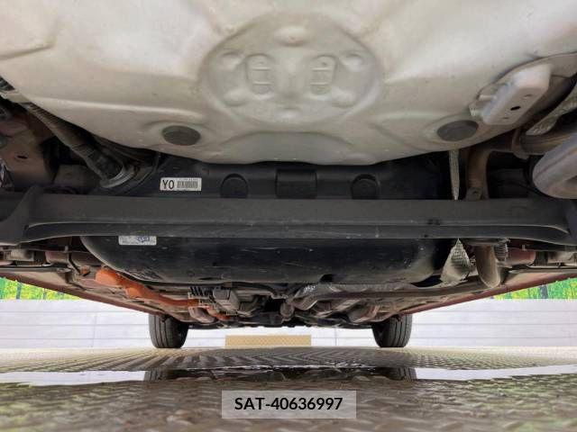 Toyota AQUA 2012-02 380758-19