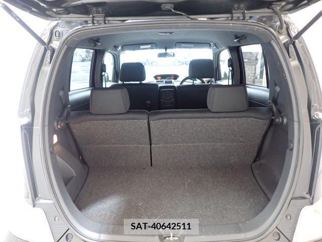 Toyota BB 2011-11 293062-19