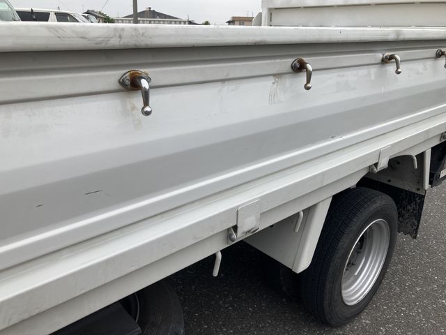 Mazda TITAN 2016-03 3925-14