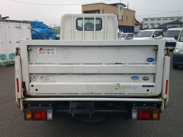 Mazda TITAN 2016-03 3925-5