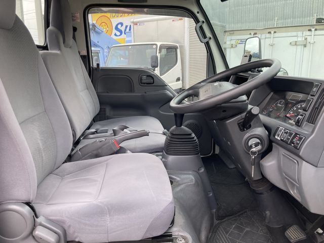 Mazda TITAN 2016-03 3925-11