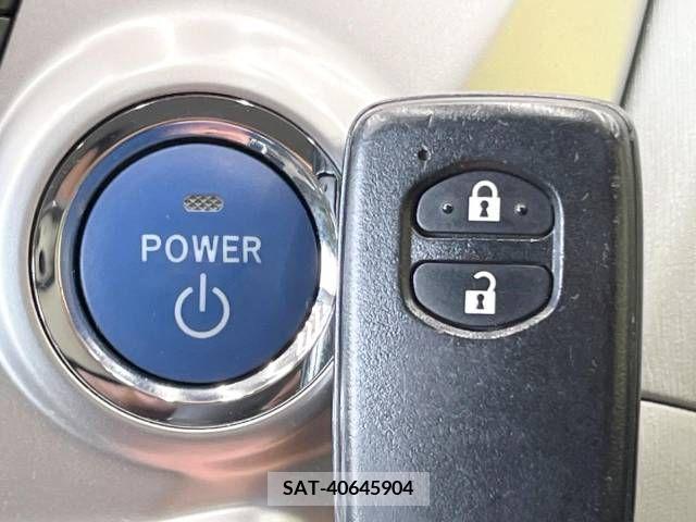 Toyota PRIUS ALPHA 2012-04 254277-6