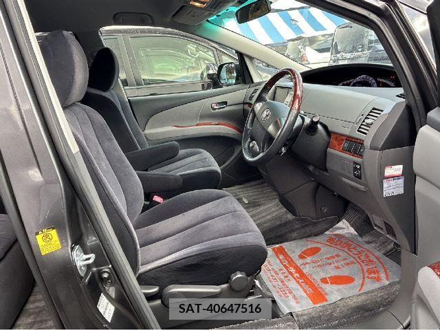 Toyota ESTIMA 2010-08 208111-4