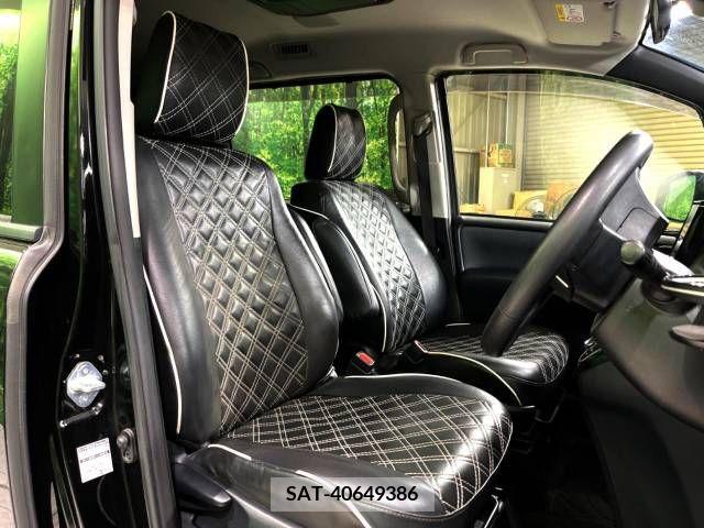 Toyota VOXY 2016-10 289089-11