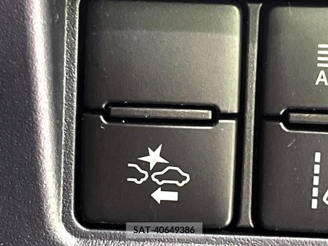 Toyota VOXY 2016-10 289089-5