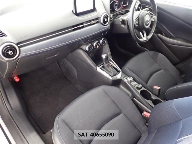 Mazda MAZDA2 2020-03 238327-29