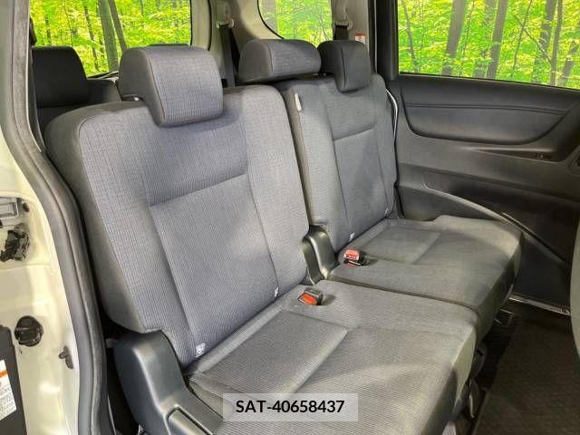 Toyota SIENTA 2017-03 368159-9