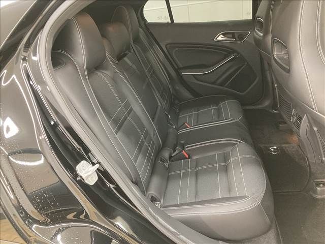 Mercedes Benz GLA-CLASS 2014-09 11512-12