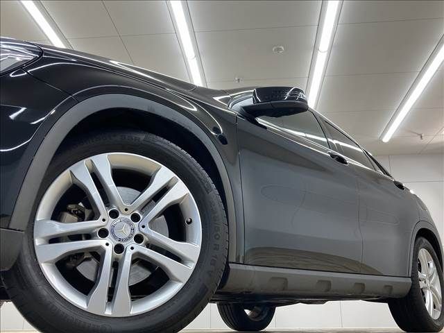 Mercedes Benz GLA-CLASS 2014-09 11512-19
