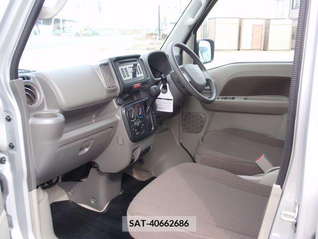 Suzuki EVERY 2023-09 297506-6