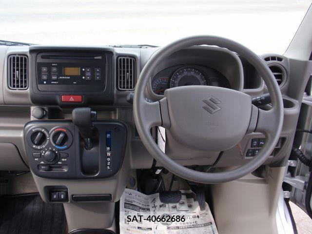 Suzuki EVERY 2023-09 297506-7