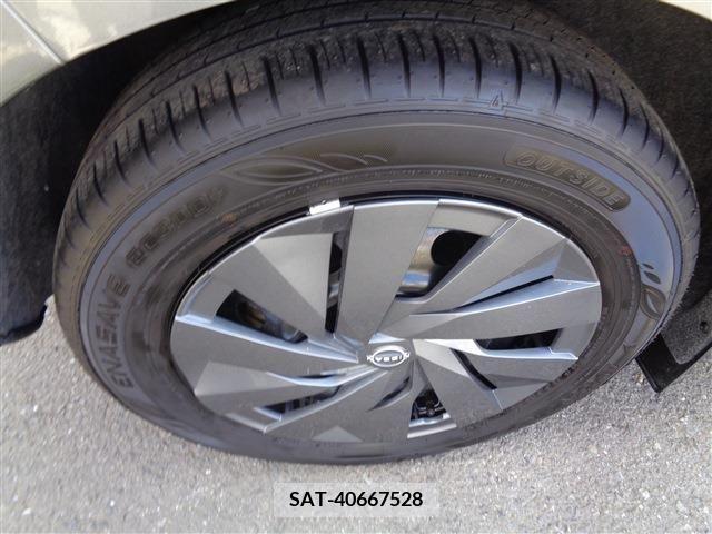 Nissan NOTE 2022-03 247432-6