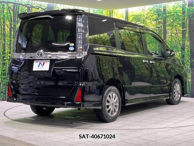 Toyota VOXY 2017-05 289245-18
