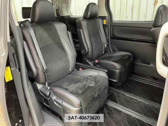 Toyota VELLFIRE 2013-08 348408-9