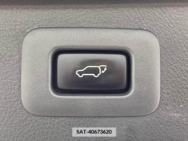 Toyota VELLFIRE 2013-08 348408-7