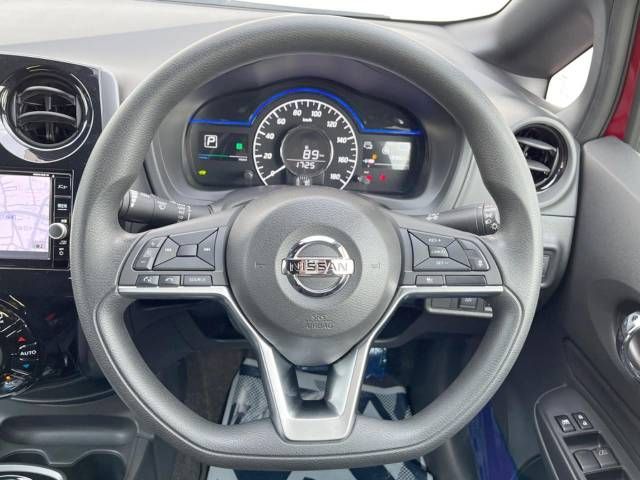 Nissan NOTE 2019-02 10133-11