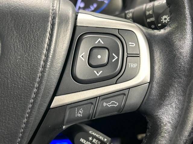 Toyota HARRIER 2018-01 185532-7