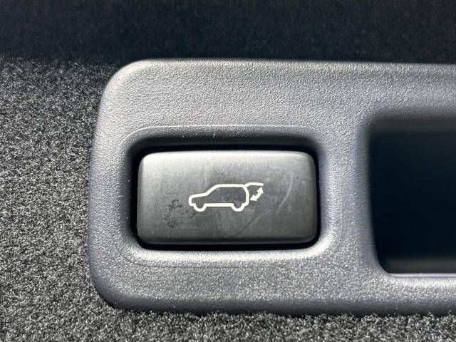 Toyota HARRIER 2018-01 185532-6