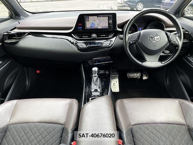Toyota C-HR 2017-09 323004-1