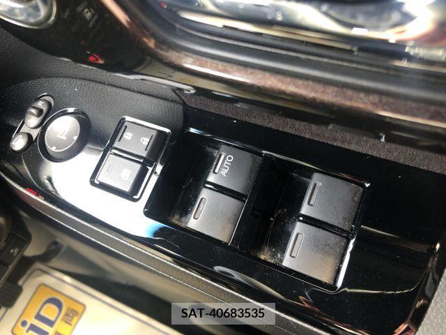 Honda N BOX CUSTOM 2019-10 279216-11