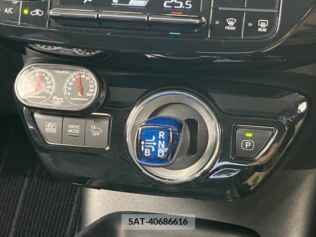 Toyota PRIUS 2015-12 329310-19
