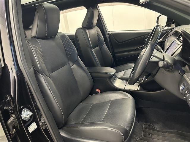 Toyota HARRIER 2017-10 20758-21