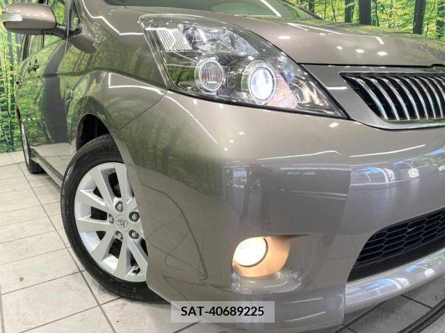 Toyota ISIS 2008-11 391468-12