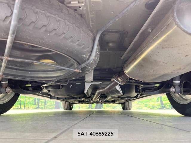 Toyota ISIS 2008-11 391468-19