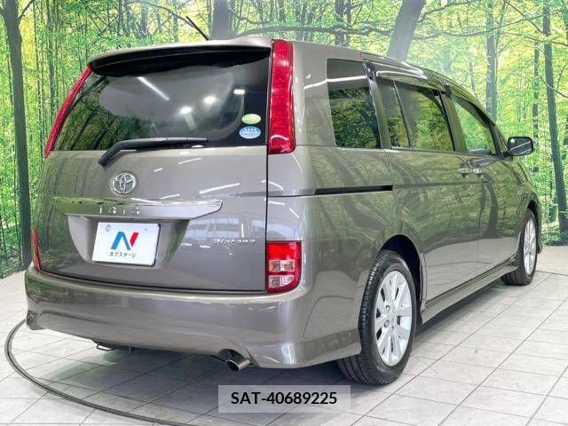Toyota ISIS 2008-11 391468-17