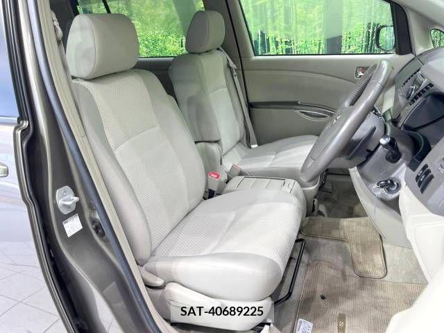 Toyota ISIS 2008-11 391468-8