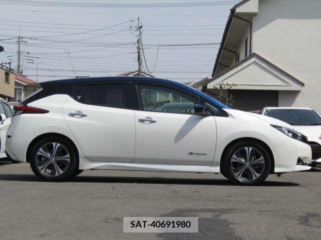 Nissan LEAF 2018-09 230158-2