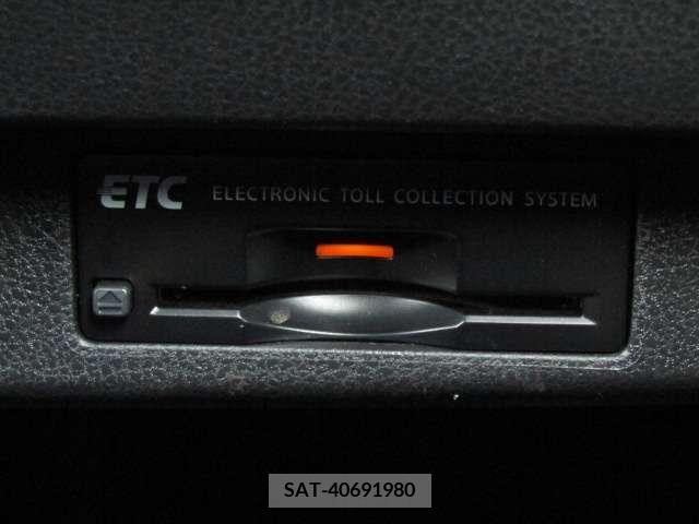 Nissan LEAF 2018-09 230158-11