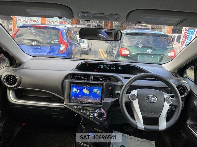 Toyota AQUA 2014-09 211854-3