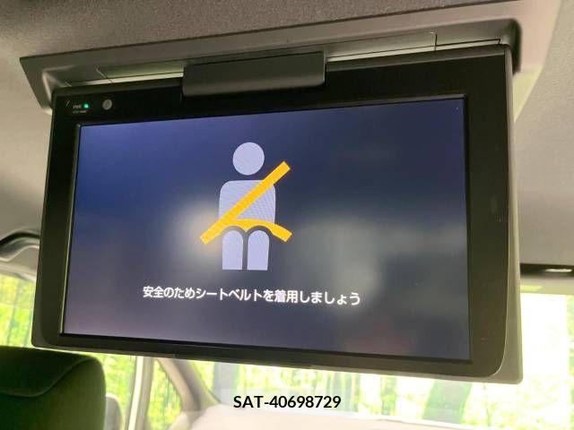 Toyota VOXY 2017-07 289128-3