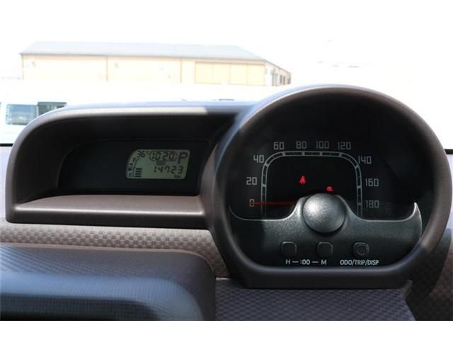 Toyota SPADE 2014-06 5633-6
