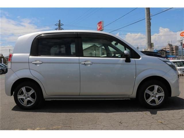 Toyota SPADE 2014-06 5633-22