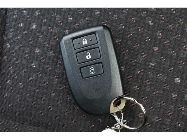 Toyota SPADE 2014-06 5633-12
