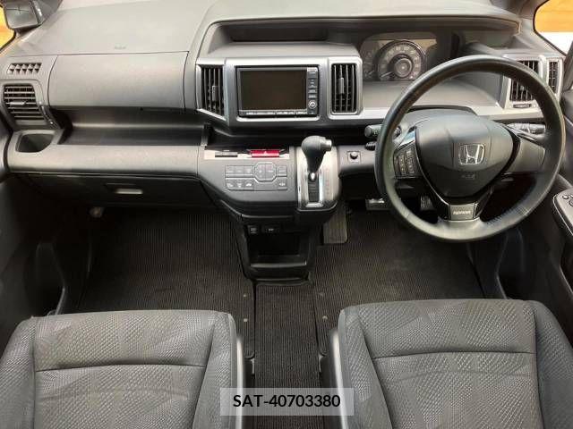 Honda STEP WGN 2010-01 286273-1